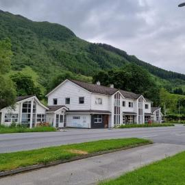Rosendal Apartments Motellet, hotel u gradu Rosendal