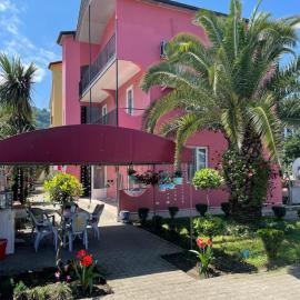 Twins Hotel, ξενοδοχείο σε Gonio