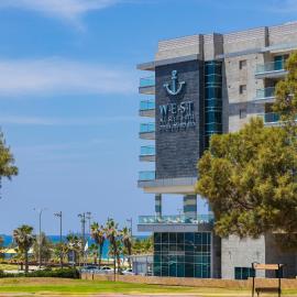 West All Suites Hotel Ashdod โรงแรมในอัชโดด