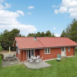 Two-Bedroom Holiday Home In Skjern, hotel in Skjern