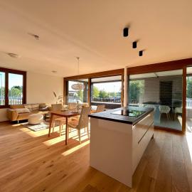 Seeparkvilla – Wohlfühlen am See und im Grünen, hotel v destinaci Bregenz