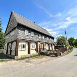 Whirlpool & Sauna - Fewo Ornella im Zittauer Gebirge – hotel w mieście Großschönau
