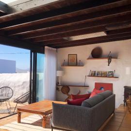 Casa Lupe. Art-inspired courtyard house in Teguise