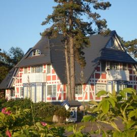 Jan und Jana Ferienhaus, hotel in Ahrenshoop