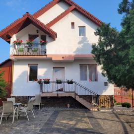 Vila Castelana, hotell i Caciulata