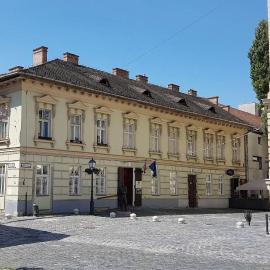 Stylish historic flat for 4 in heart of OldBuda, hôtel à Budapest