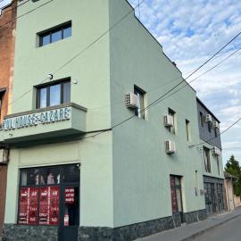 Kul House - Cazare, hotel Băileşti városában