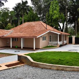 Rochas Valley Homestay, hotel a Suntikoppa