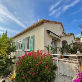Same Home, hotel Cassis-ban