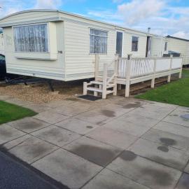 Tm8 6 BERTH 2 BEDROOM CARAVAN P, hotel in Chapel Saint Leonards