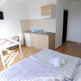 Apartments Deli – hotel w mieście Vrsi