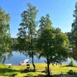 Linnansalmi Lakeside Villa with Sauna, hotell Savonlinnas