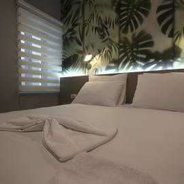 Alyvia Rooms、ヒマラのホテル