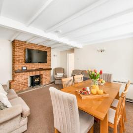 Finest Retreats - Ryedale Hall Cottage, hotel in Thirsk
