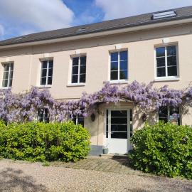 Maison Menadel, hotel a Yvetot