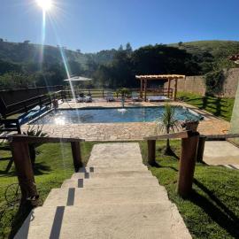 CHÁCARA COM PISCINA CLIMATIZADA e JACUZZI, hotel in Socorro