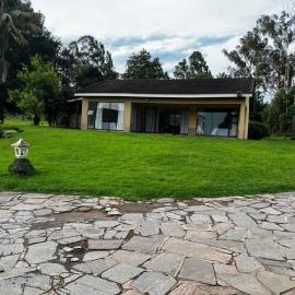 Platinum Villa Guest House, Hotel in Nhlangano