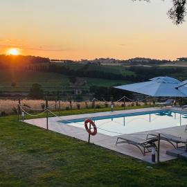 Agriturismo con cucina Il Favaio, hotel Pacianóban