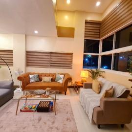Serenity Home near Ayala Malls Serin、タガイタイのホテル