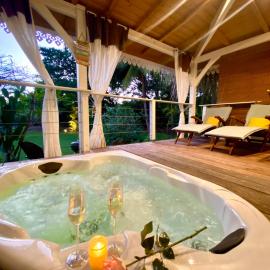 Écolodge Ti-Zen avec jacuzzi privé jardin tropical Villa Gaïa, hotel a Le Diamant