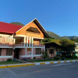 Schmidt Hostal, hotel in Pozuzo