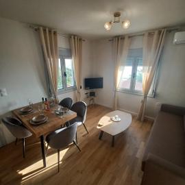 Ionian Avra Apartment, hotel sa Athanion