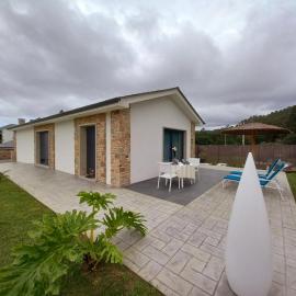 Puerto Franco, Hotel in Jove