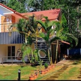 iSTAYS - Luxe Villa, Yercaud, hotel in Yercaud
