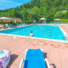 VVF Les Fontaines des Vosges, hotelli kohteessa Saales