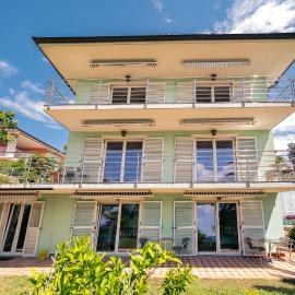 Old Road Rooms and Apartments with Pool, hotel in Portorož