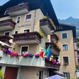 Hotel Genzianella, hotel in Chiesa in Valmalenco