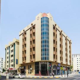Al Ferdous Hotel Apartment، فندق في الشارقة