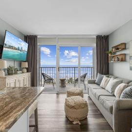 Direct OCEANFRONT- King Bedroom- AMAZING VIEWS/Pools/Hot Tubs/Beach Access/Golf