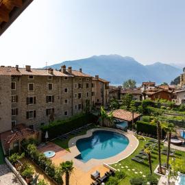 Hotel Canarino, hotel em Riva del Garda