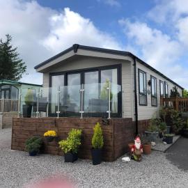 Lake District Luxury Lodge, Hotel in Plumbland