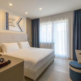 Hotel & Apartments Sasso、ディアーノ・マリーナのホテル