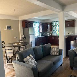 2Bedroom Vacation Home, hotel di Paix Bouche