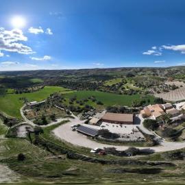 Agriturismo Giannavi، فندق في بالاتسولو أكريدي