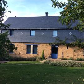 Gîte familial restauré en pleine nature avec terrasse, proche forêt, idéal pour groupes et PMR - FR-1-410-255