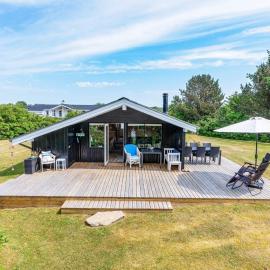4 person holiday home in Hjørring-By Traum, viešbutis mieste Hjoringas