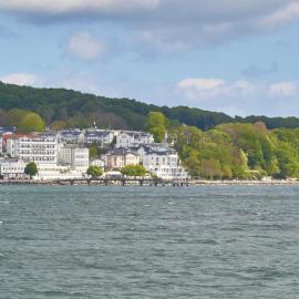 Ostseeresidenz Sassnitz - WG 7 mit Sauna, Terrasse, Meerblick, hotel a Sassnitz