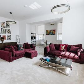 Grade II Mill Townhouse in Leeds with Free Parking which Sleeps 6
