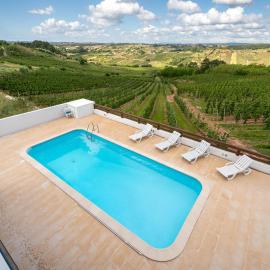 Villa Castellino - Perfect Family Holiday Retreat โรงแรมในFanadia