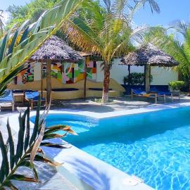 Kameleon Blue Arts Lodge, hotell i Kizimkazi