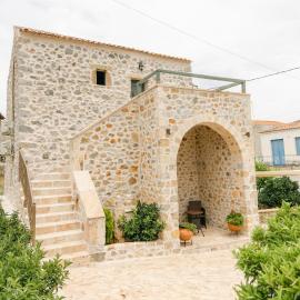 LA TORE DI MONTENEGRO, hotelli kohteessa Gythio
