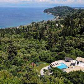 Villa Boukari، فندق في Chlomós