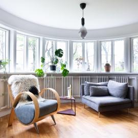 Bright apartment near city center