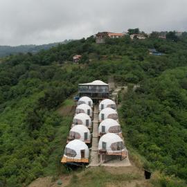 Signagi Glamping, hotel Szenakiban