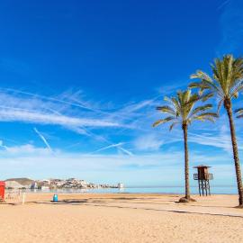 NUEVO, a 60 metros de la playa y con vistas laterales al mar, hotel din Cullera