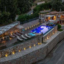 Villa Kastro, hotel in Nikiana